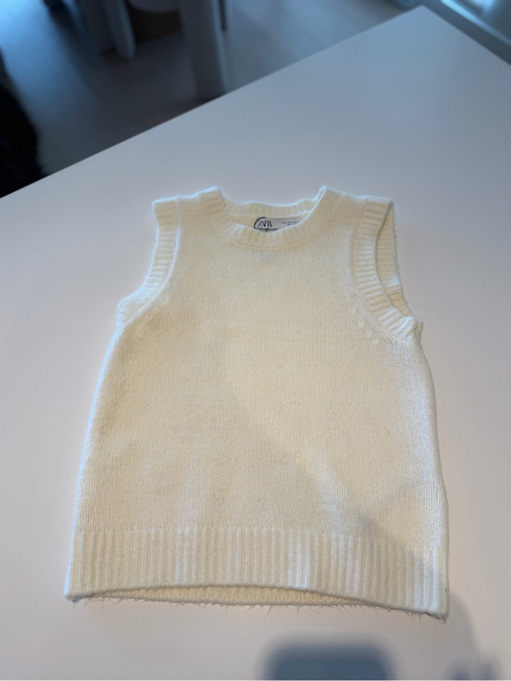 ZARA Cream Knit Sleeveless Sweater Vest